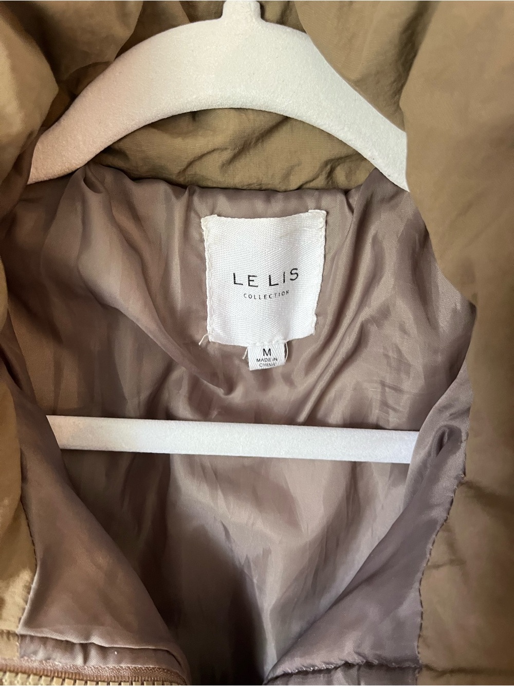 LELIS Collection Taupe Cropped Puffer Jacket Medium Neutral Zip Quilted Coat - Picture 2 of 9